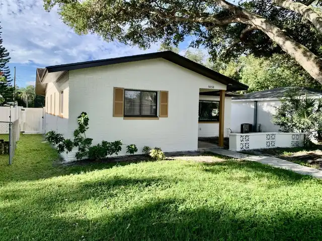 Listing Photo 16