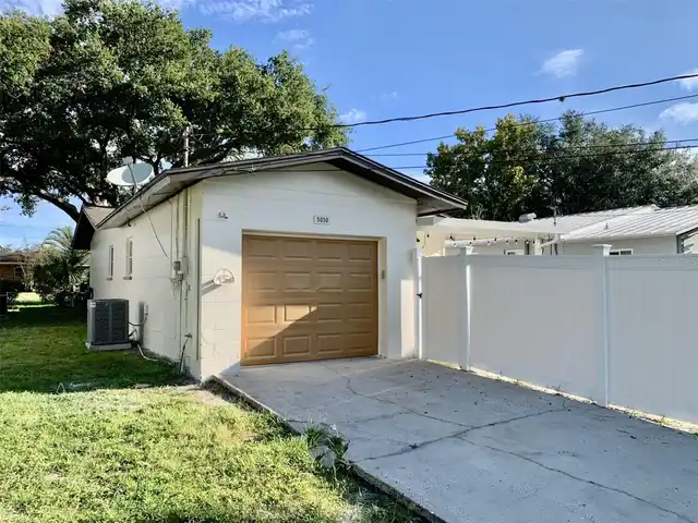 Listing Photo 17