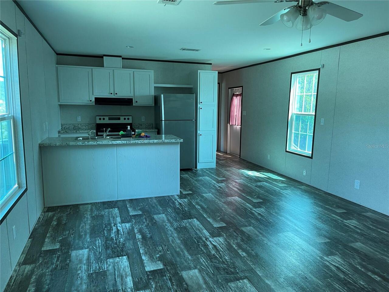 Listing Photo 10
