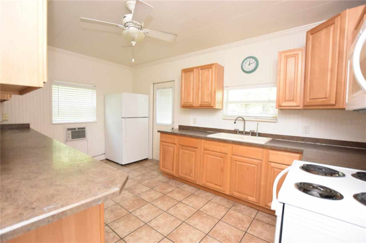Listing Photo 7