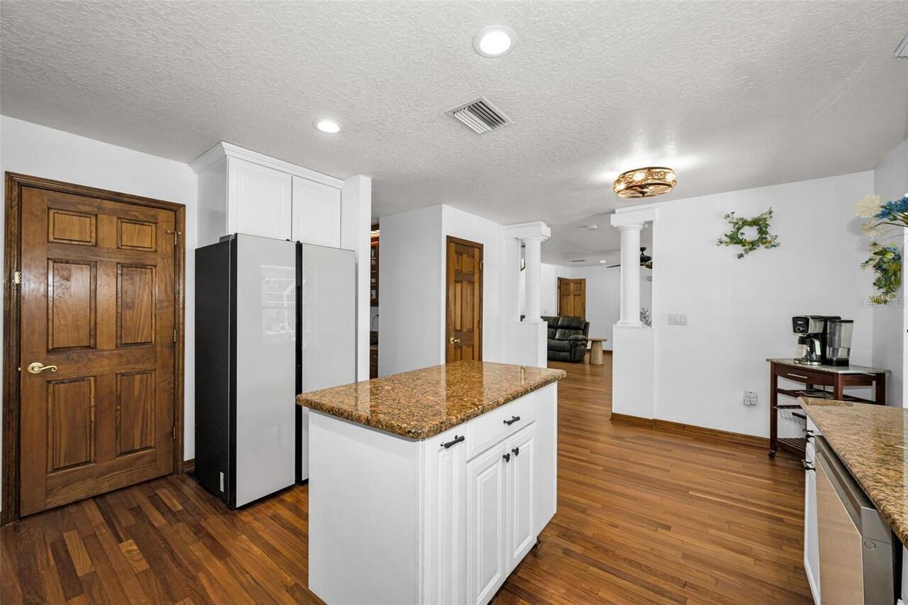 Listing Photo 19