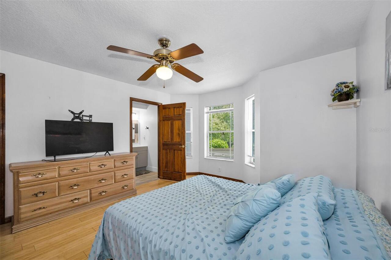 Listing Photo 54