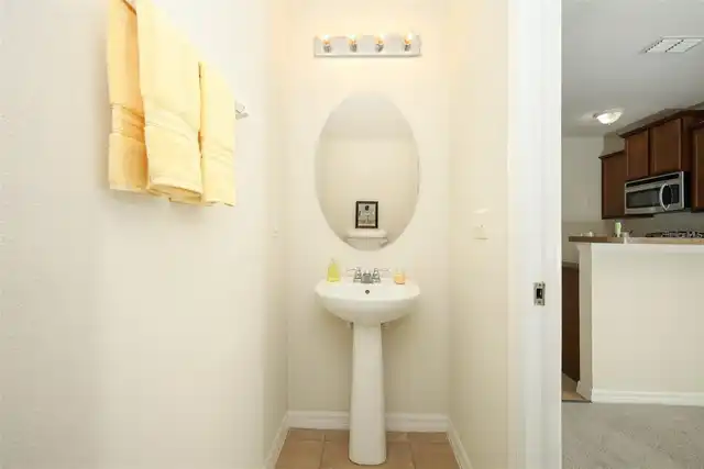 Listing Photo 9