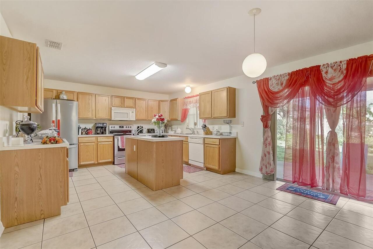 Listing Photo 15