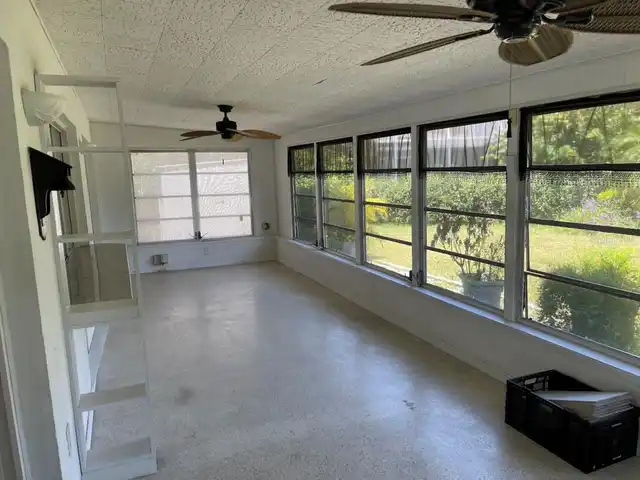 Listing Photo 14