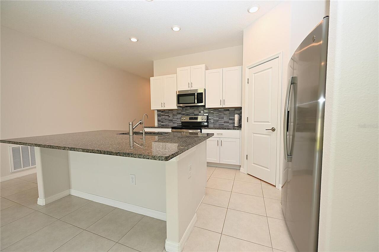 Listing Photo 7