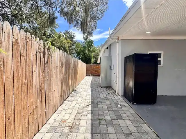 Listing Photo 17