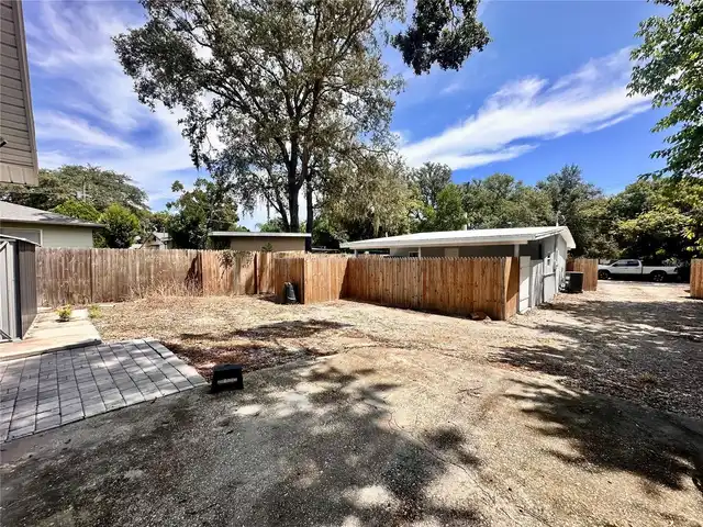 Listing Photo 18