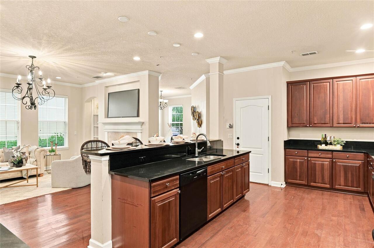 Listing Photo 16
