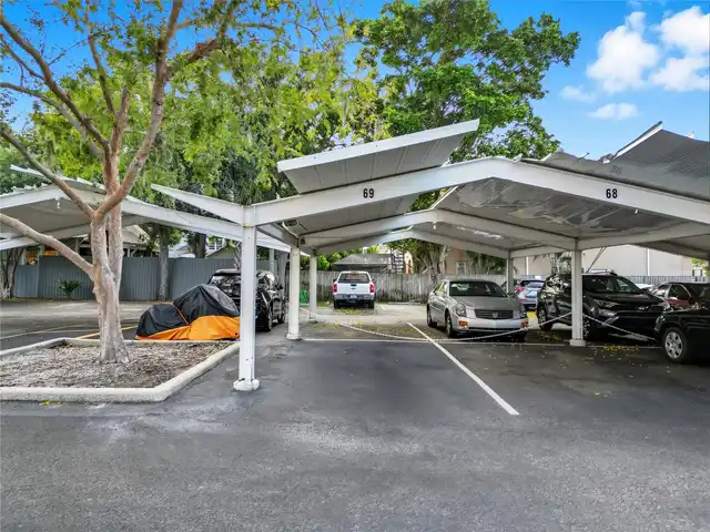 Listing Photo 10