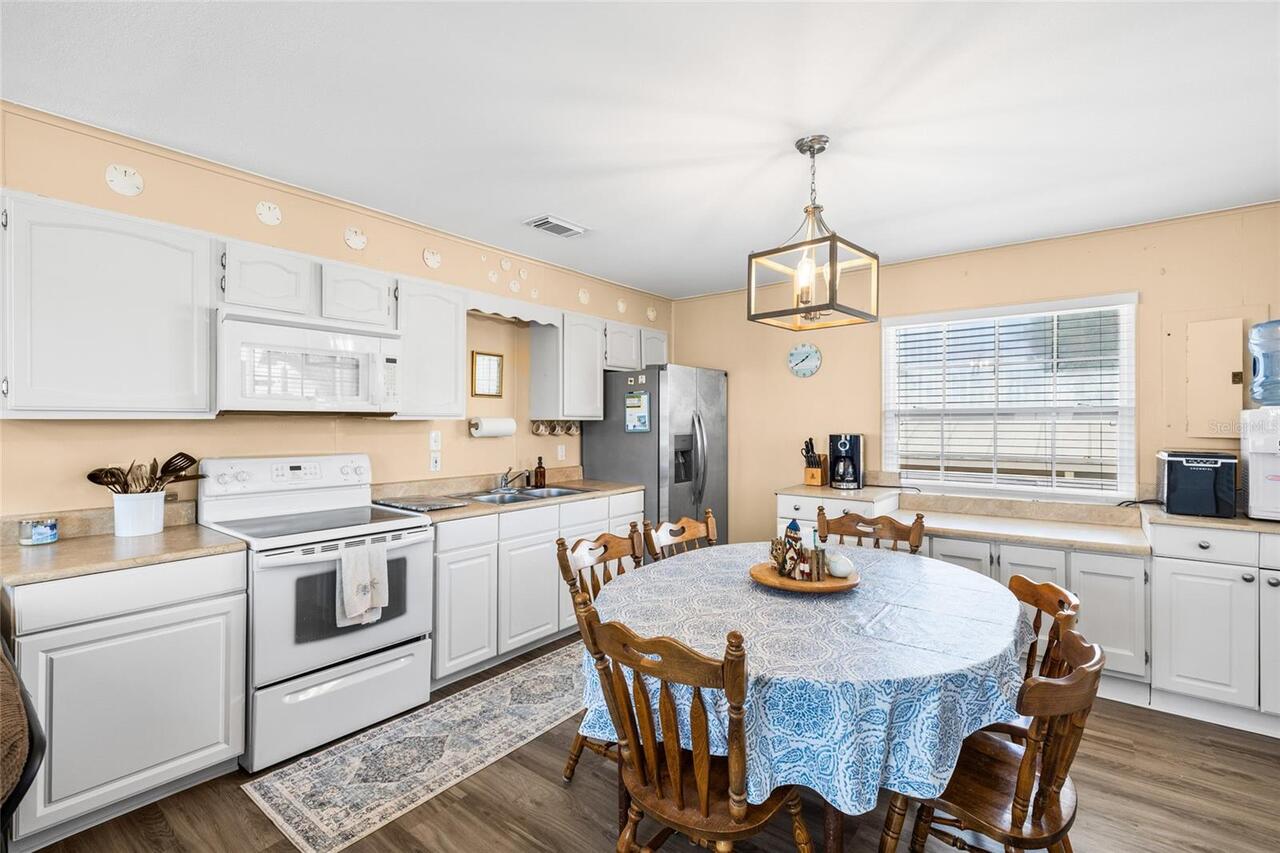 Listing Photo 18