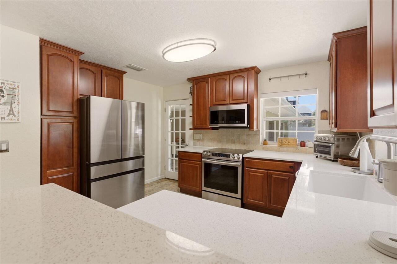 Listing Photo 15