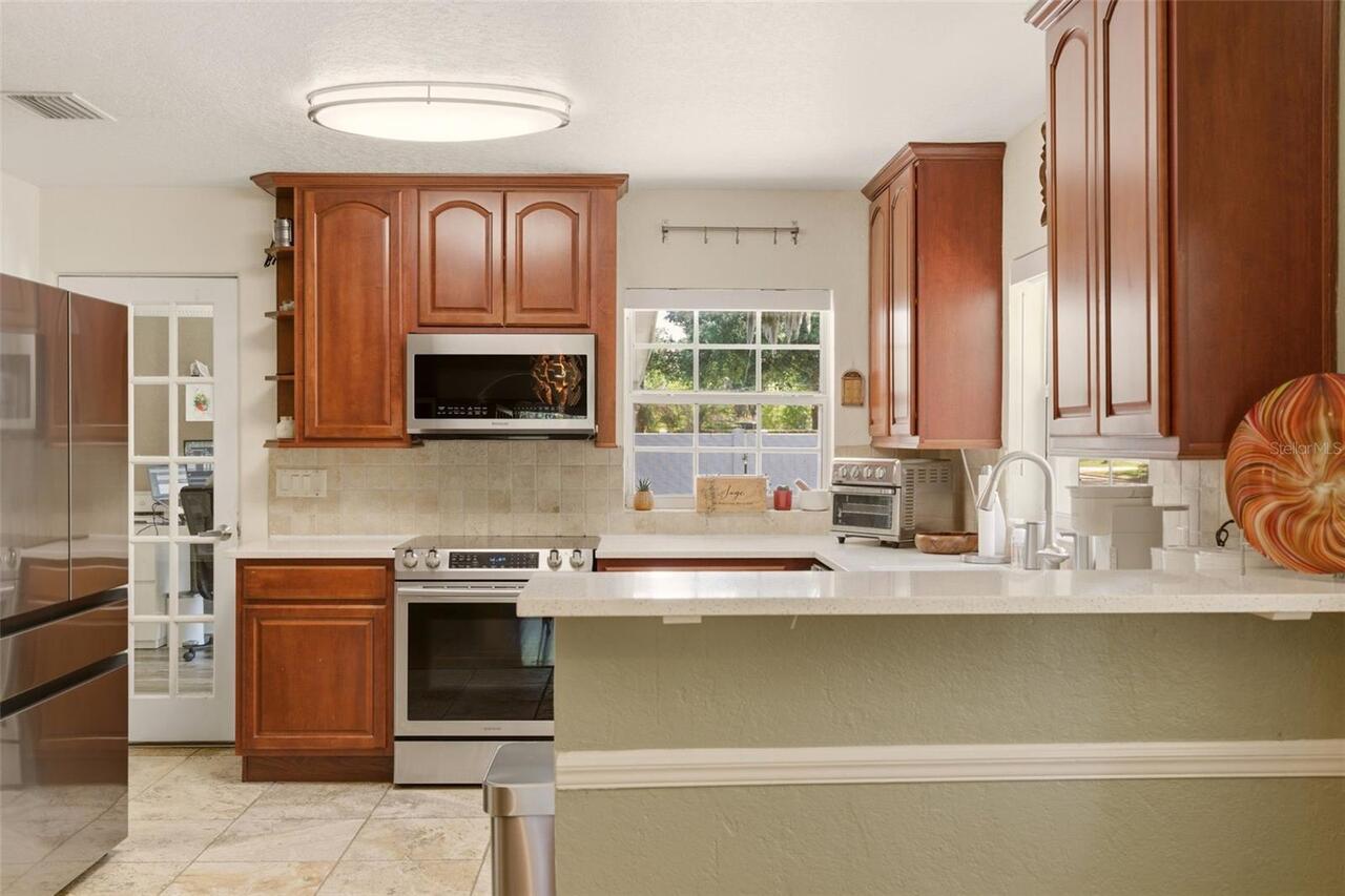 Listing Photo 16