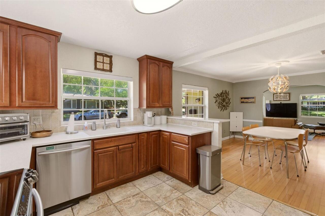 Listing Photo 17