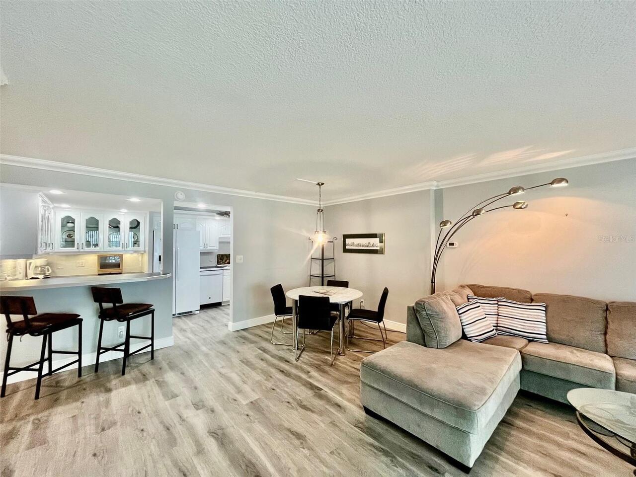 Listing Photo 16