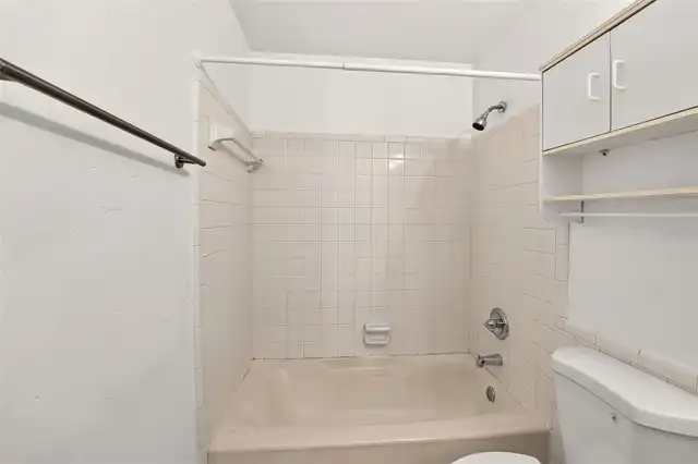 Listing Photo 25