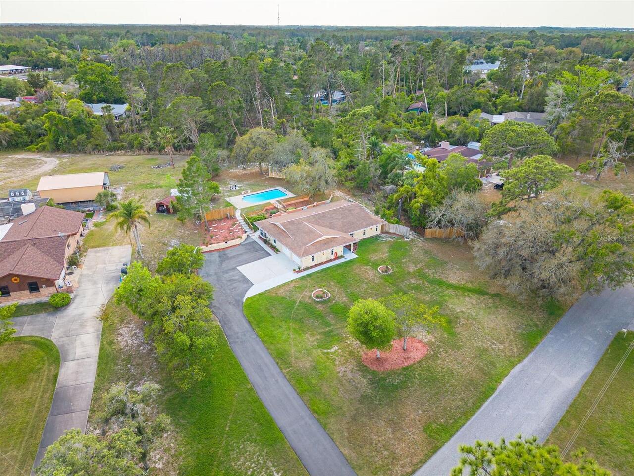 Listing Photo 11