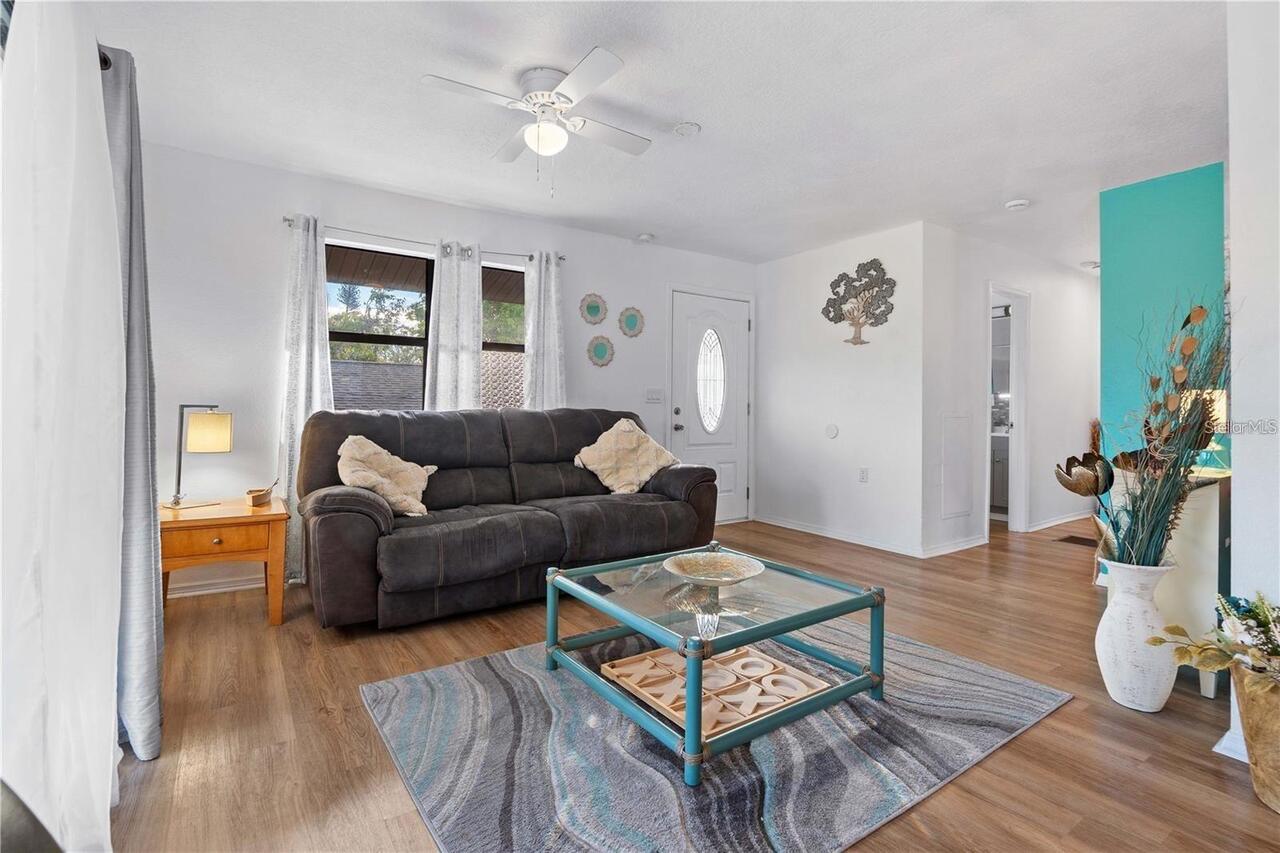 Listing Photo 10