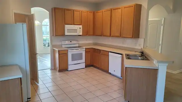 Listing Photo 8