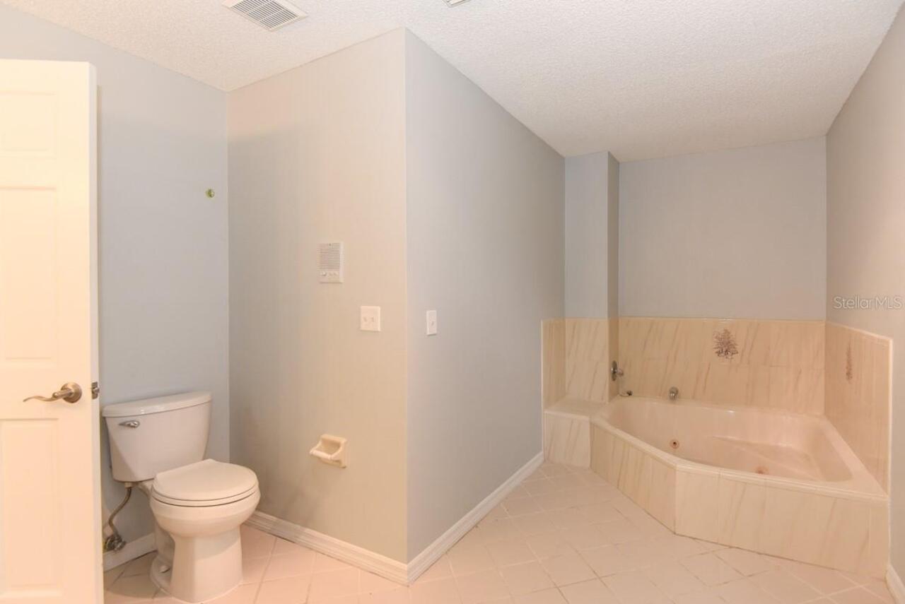 Listing Photo 33