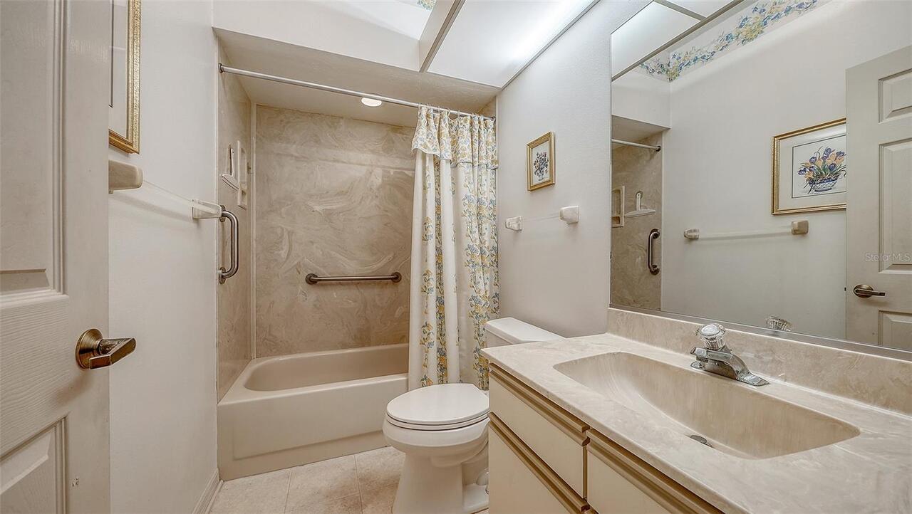 Listing Photo 18