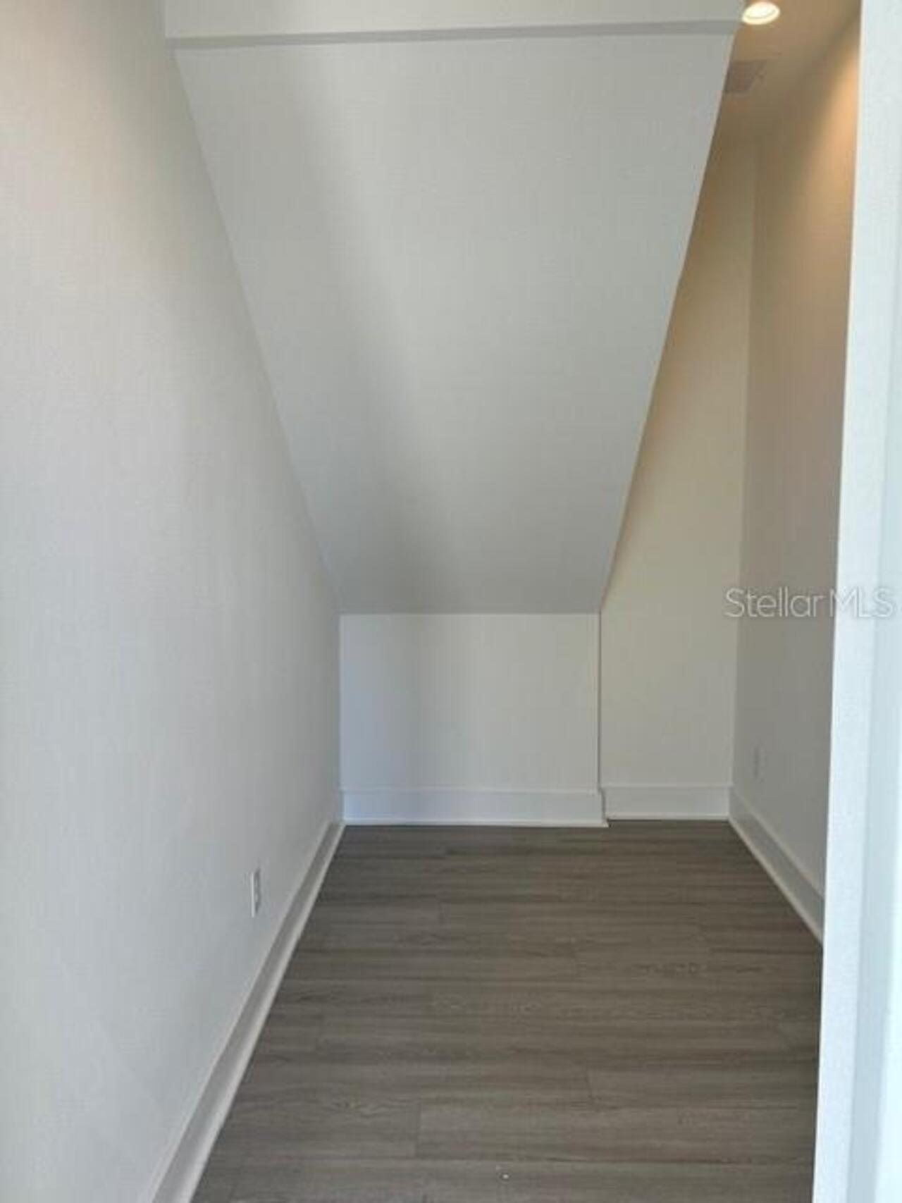 Listing Photo 20