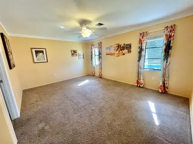 Listing Photo 28