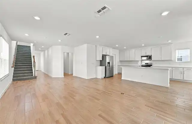 Listing Photo 7