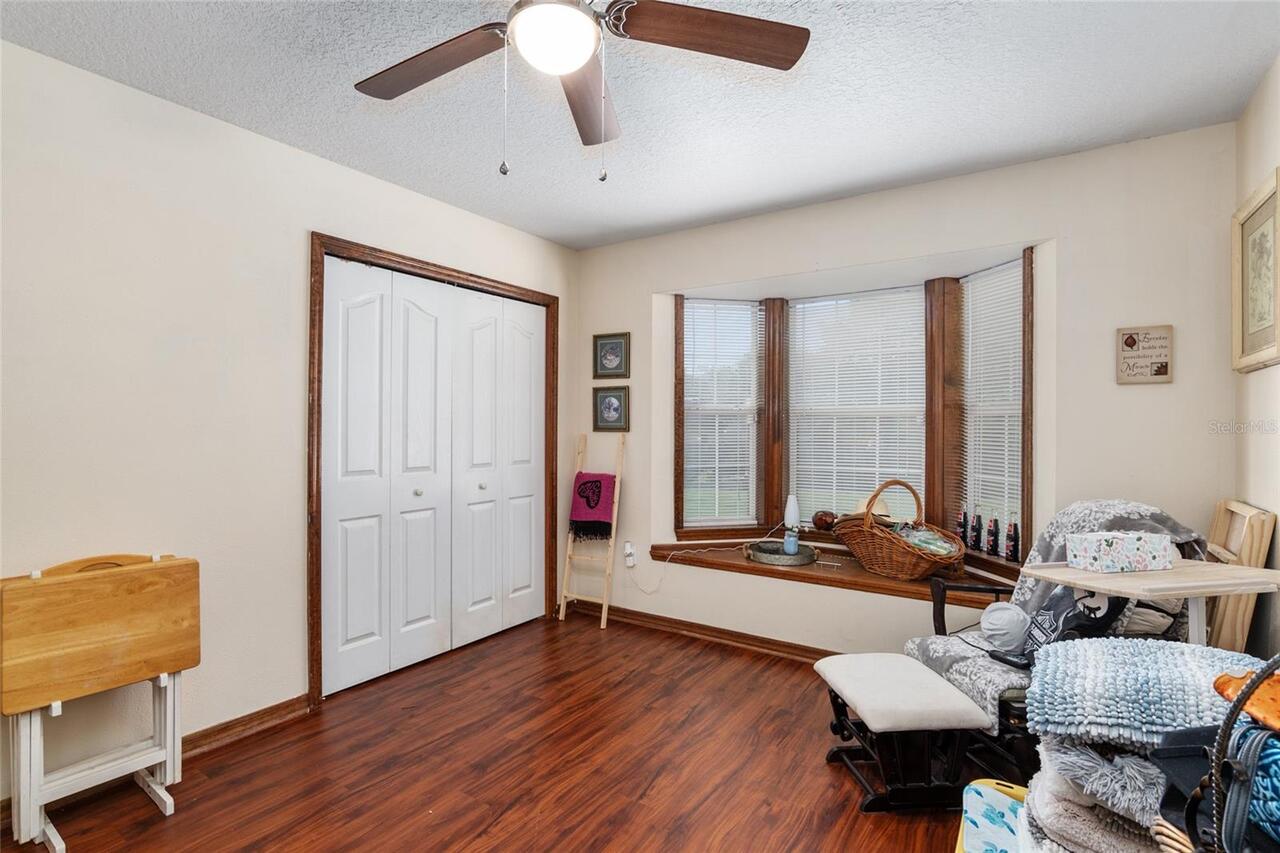 Listing Photo 14