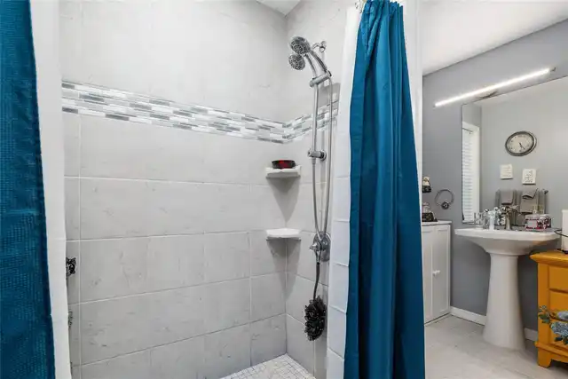 Listing Photo 22