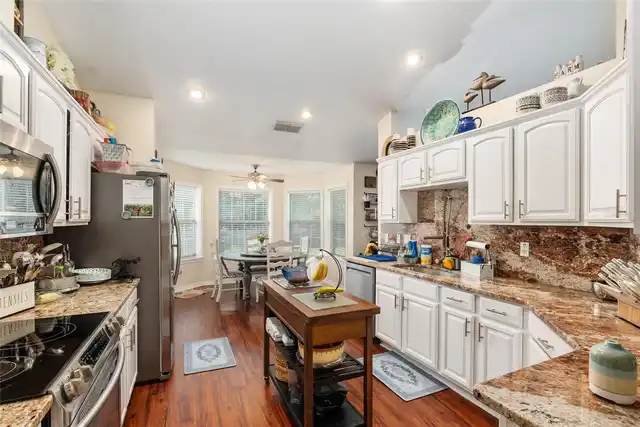 Listing Photo 32