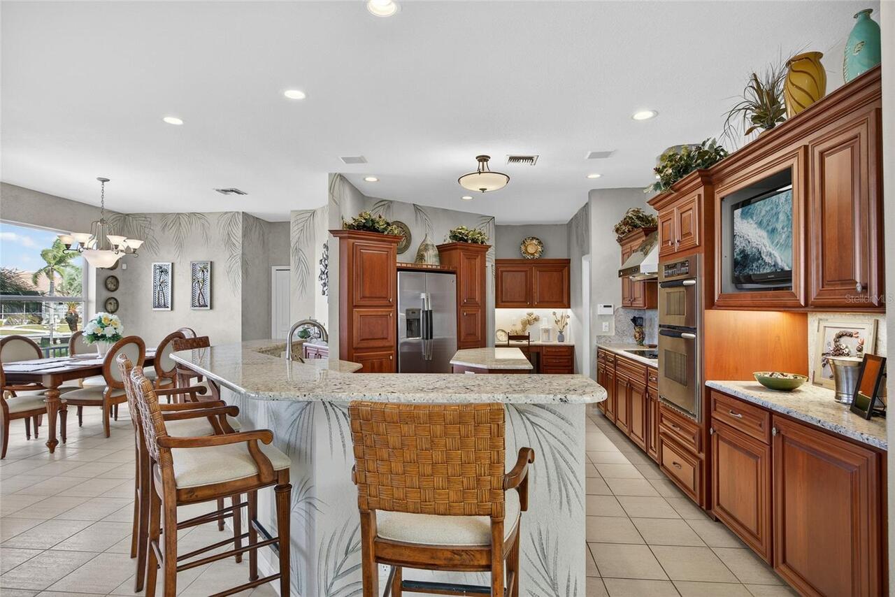 Listing Photo 10