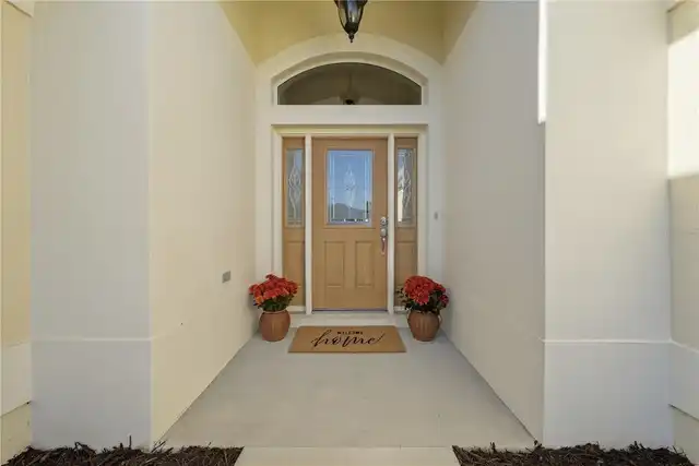 Listing Photo 8