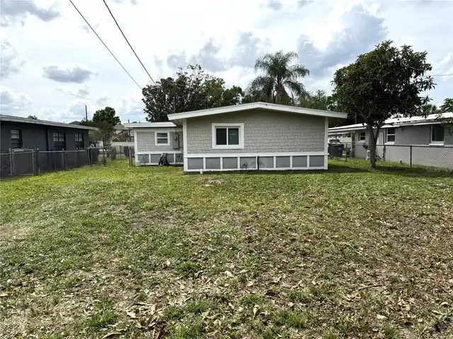 Listing Photo 17