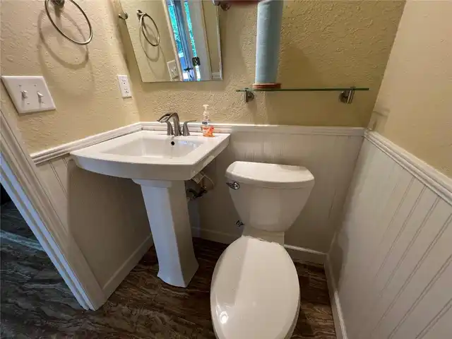Listing Photo 10