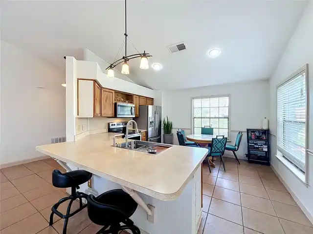Listing Photo 28