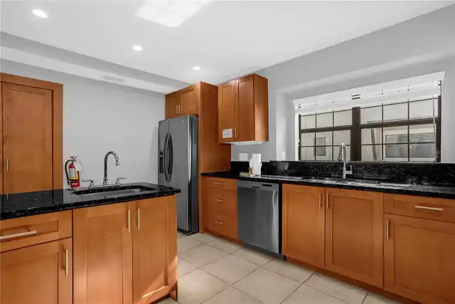 Listing Photo 17