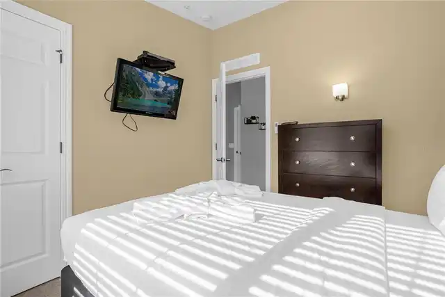 Listing Photo 23
