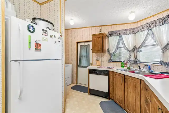Listing Photo 13