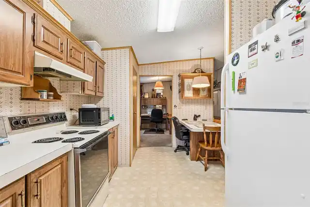 Listing Photo 14
