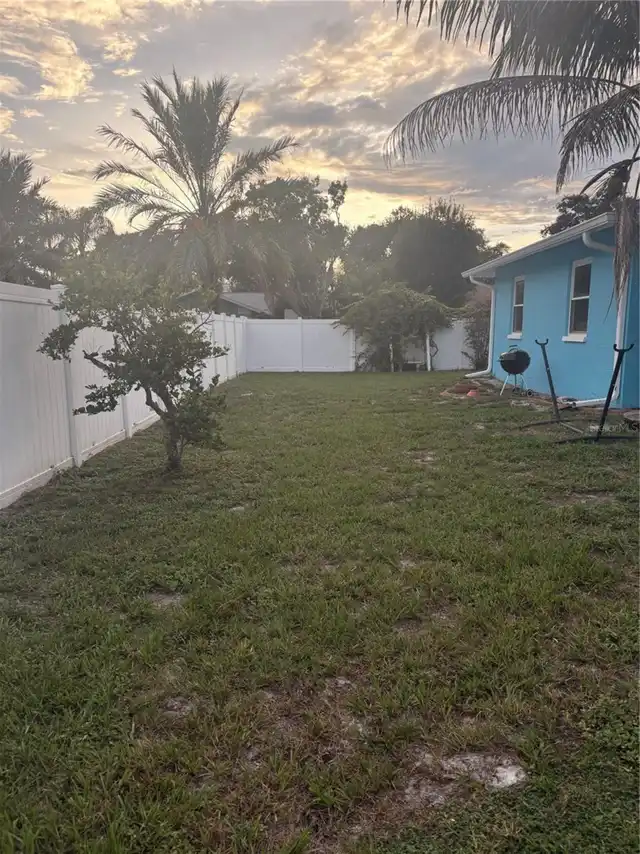 Listing Photo 9