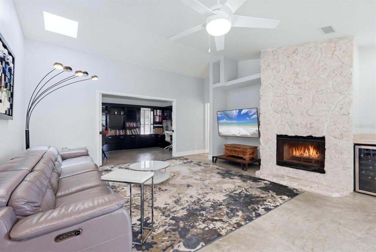 Listing Photo 16