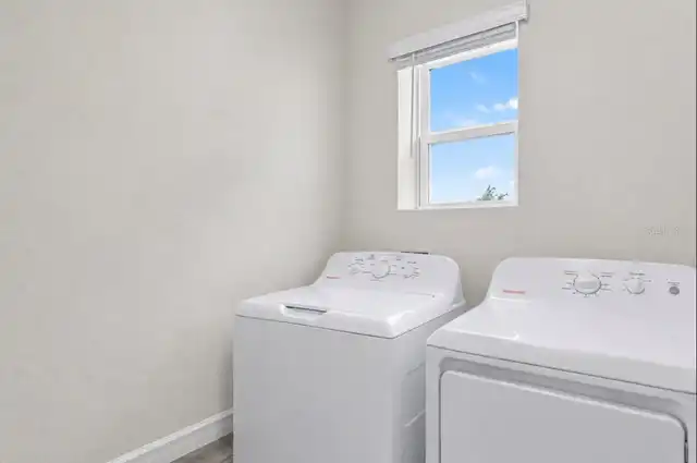 Listing Photo 8