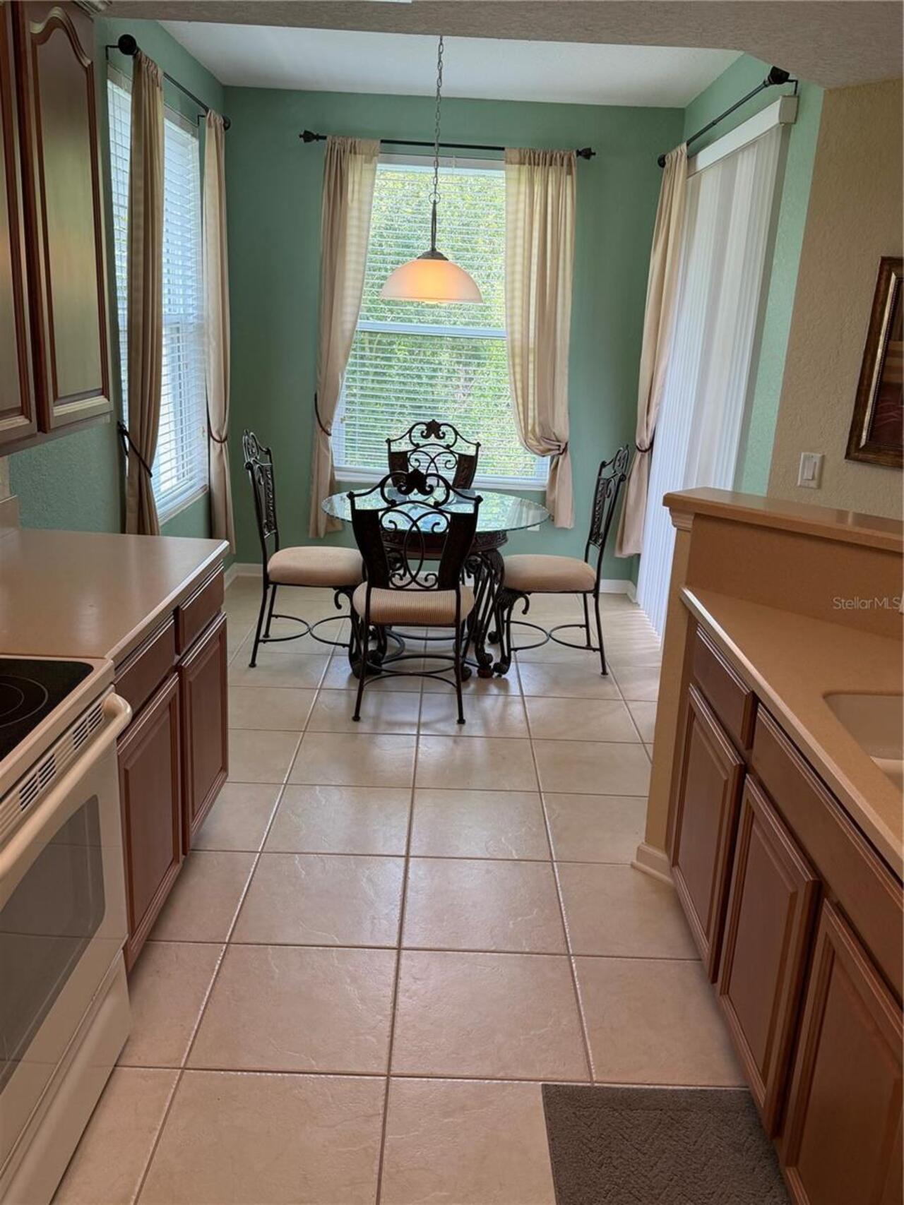 Listing Photo 10