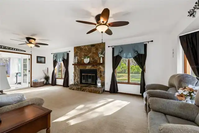 Listing Photo 6
