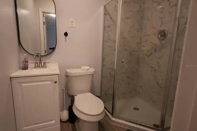 Listing Photo 12