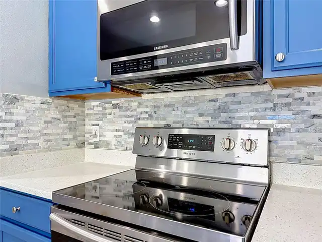 Listing Photo 18