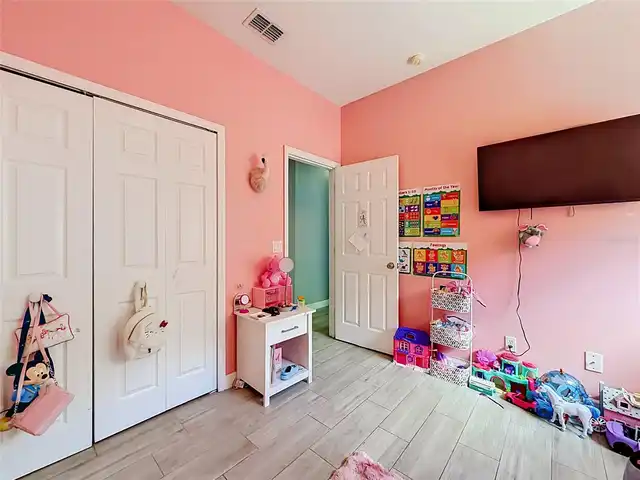 Listing Photo 38