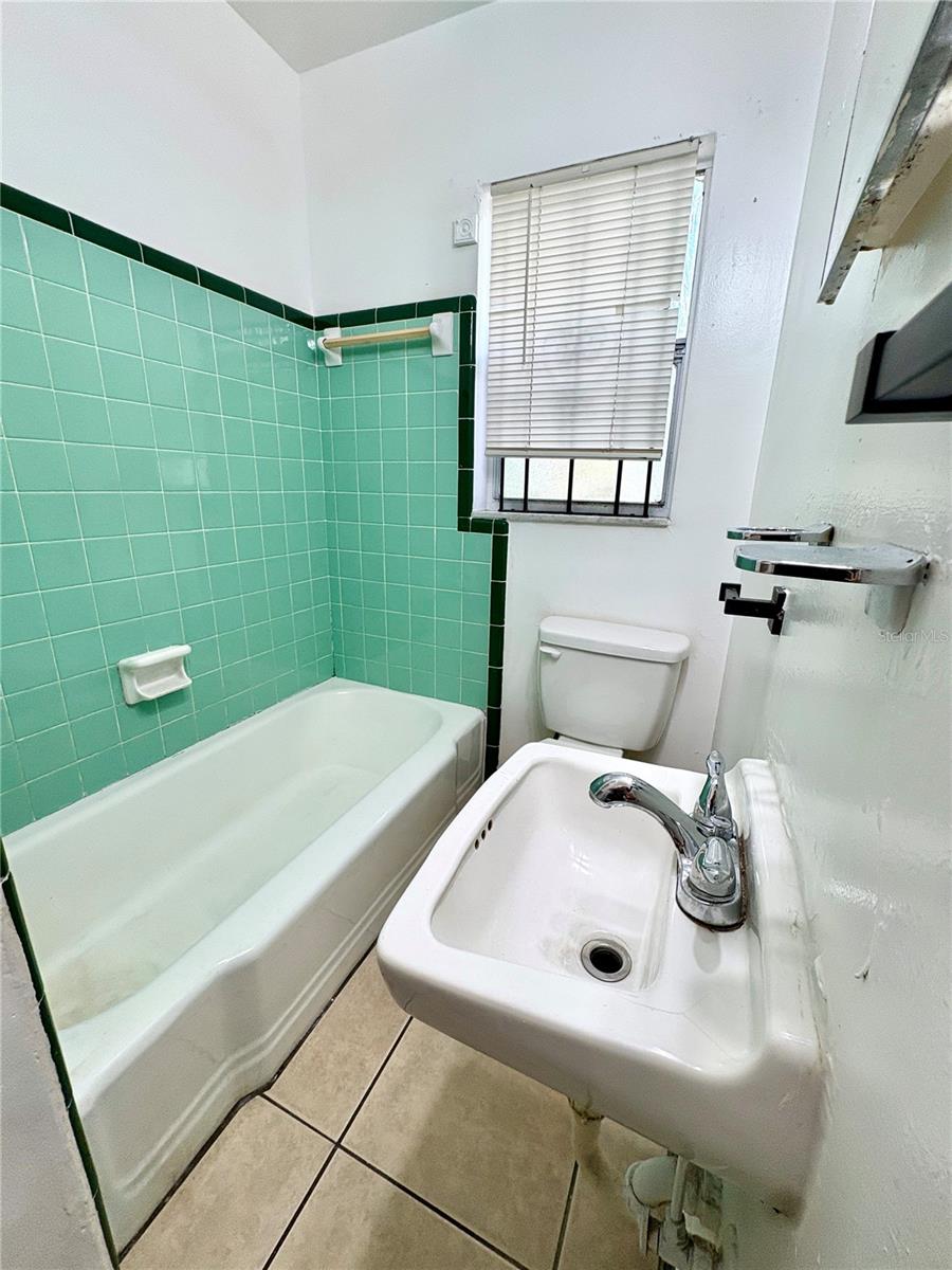 Listing Photo 5