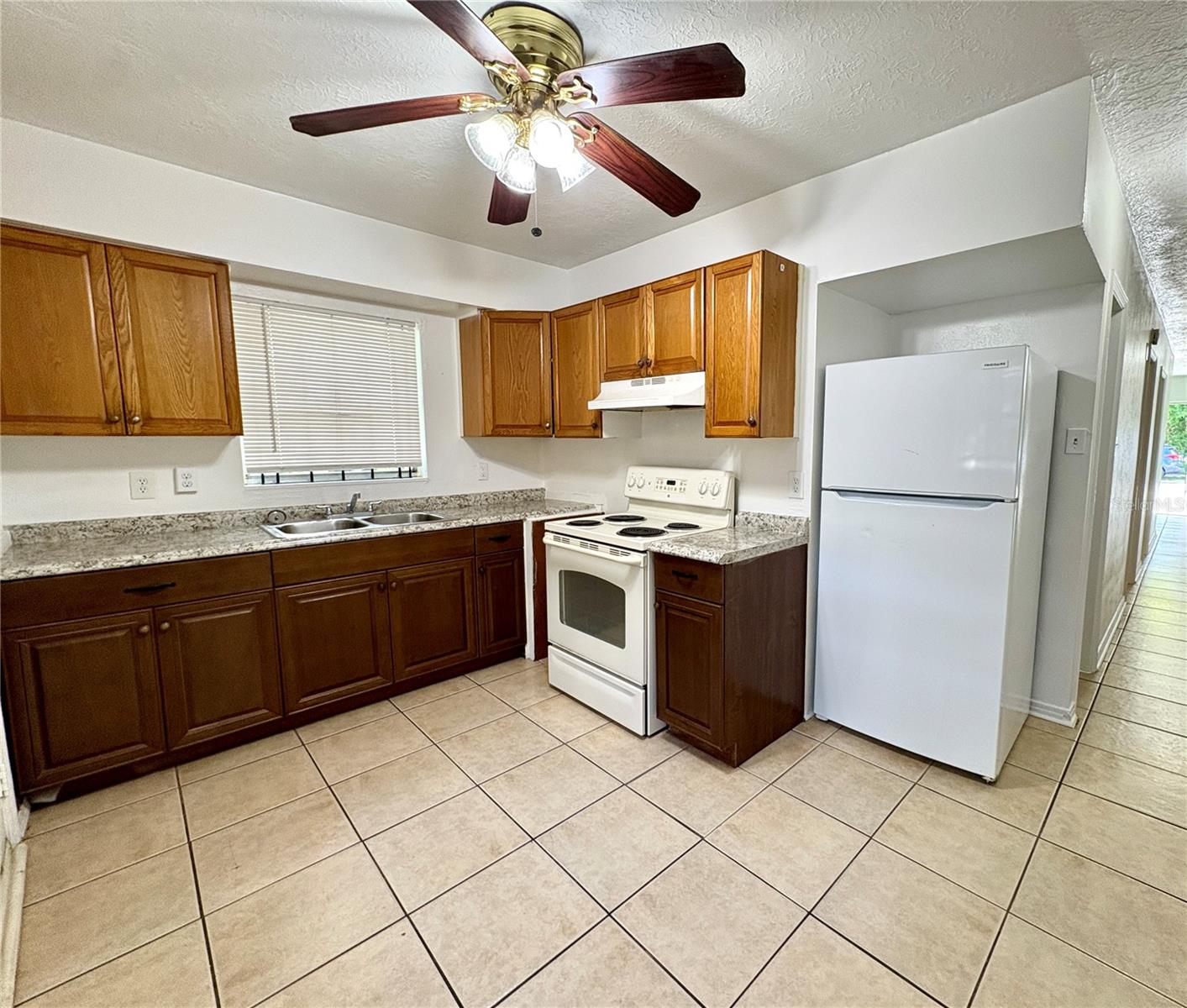 Listing Photo 7